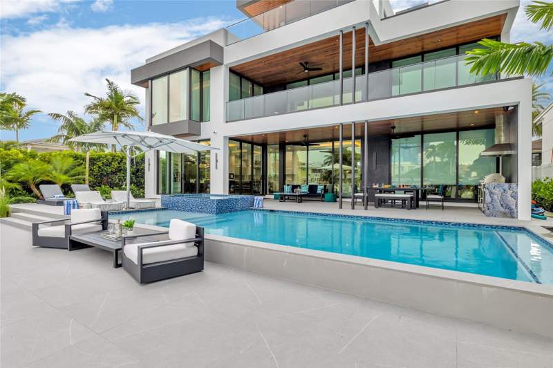 5 bedroom Single Family Residence at 1730 SE 13th Street, Lauderdale Harbors Sec A, Fort Lauderdale — photo 4