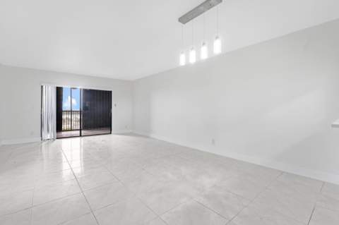 2200 S Cypress Bend Drive #805, Pompano Beach FL - photo 18 of 27