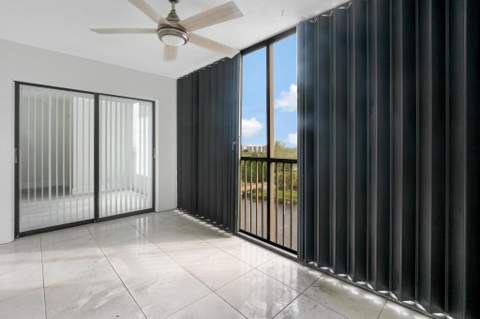 2200 S Cypress Bend Drive #805, Pompano Beach FL - photo 21 of 27