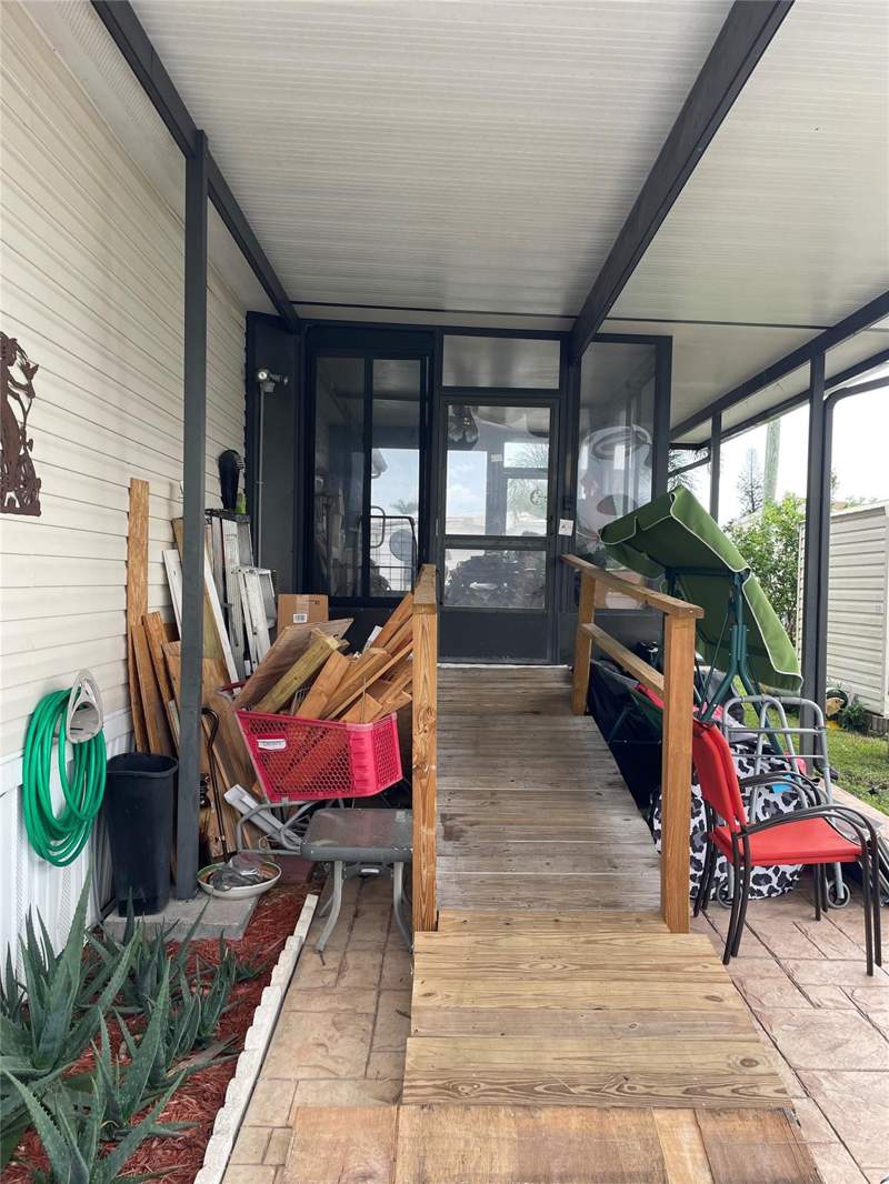 3 bedroom Mobile Home at 8580 SW 17th Street, Park City Sec One 49-11 B, Davie — photo 3