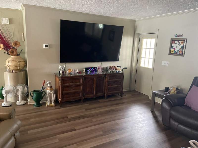 3 bedroom Mobile Home at 8580 SW 17th Street, Park City Sec One 49-11 B, Davie — photo 5