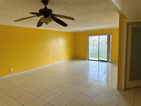 5900 NW 17th Place #103, Sunrise FL - photo 21 of 27