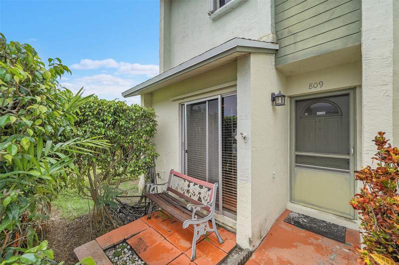 2 bedroom Condominium at 809 Crystal Lake Drive #809, Crystal View Townhomes, Deerfield Beach — photo 3