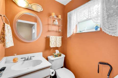 809 Crystal Lake Drive #809, Deerfield Beach FL - photo 7 of 17