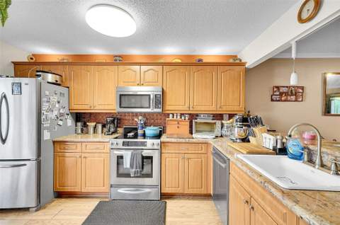 809 Crystal Lake Drive #809, Deerfield Beach FL - photo 8 of 17