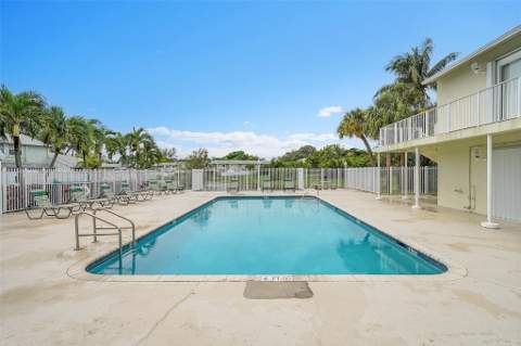 809 Crystal Lake Drive #809, Deerfield Beach FL - photo 17 of 17