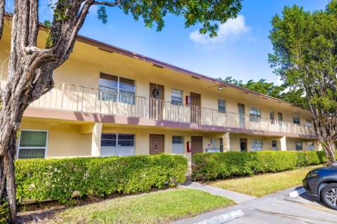 7360 NW 1st Street #205, Margate FL - photo 7 of 34