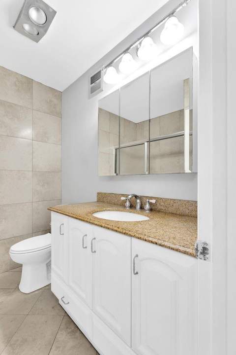 5300 Washington Street #D308, Hollywood FL - photo 7 of 34