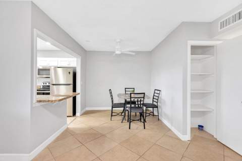 5300 Washington Street #D308, Hollywood FL - photo 11 of 34