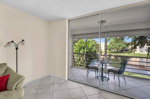 9301 Sunrise Lakes Boulevard #207, Sunrise FL - photo 17 of 43