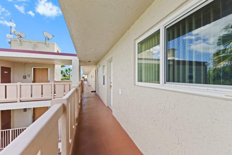 2 bedroom Condominium at 2106 S Cypress Bend Drive #506, Cypress Bend, Pompano Beach — photo 2