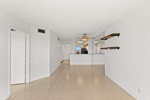 2106 S Cypress Bend Drive #506, Pompano Beach FL - photo 10 of 32