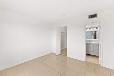 2106 S Cypress Bend Drive #506, Pompano Beach FL - photo 14 of 32