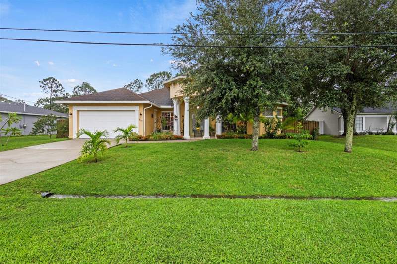 4 bedroom Single Family Residence at 2138 SW Biella Avenue, Port St Lucie Section 31, Port St. Lucie — photo 2