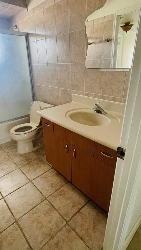 5111 W Oakland Park Boulevard #306, Lauderdale Lakes FL - photo 12 of 13