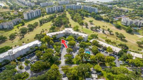 3800 Oaks Clubhouse Drive #110, Pompano Beach FL - photo 11 of 57