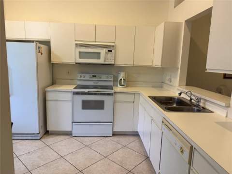 5914 Regal Glen Drive #205, Boynton Beach FL - photo 10 of 27