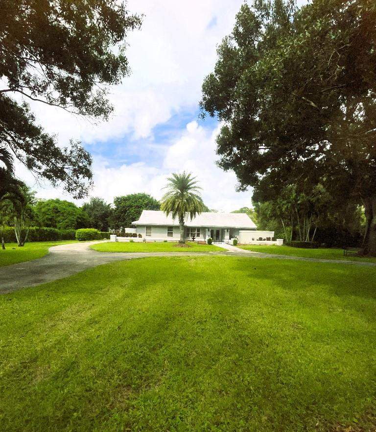 4 bedroom Single Family Residence at 14183 Greentree Trail, Paddock Park, Wellington — photo 2