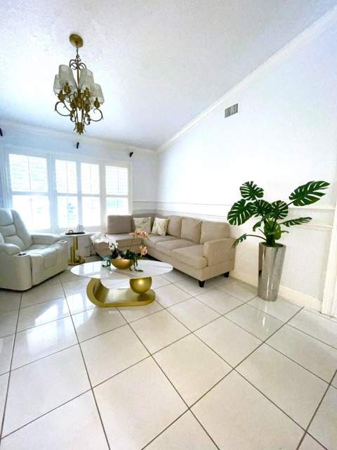 14183 Greentree Trail, Wellington FL - photo 12 of 40