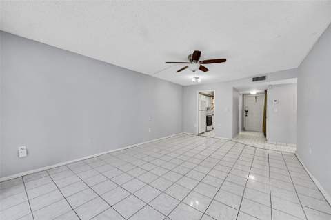 2901 Sunrise Lakes Drive #101, Sunrise FL - photo 10 of 35