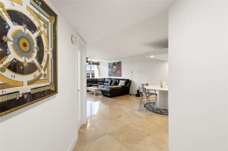 1 bedroom Condominium at 1401 S Federal Highway #510, Pointe South, Boca Raton — photo 3