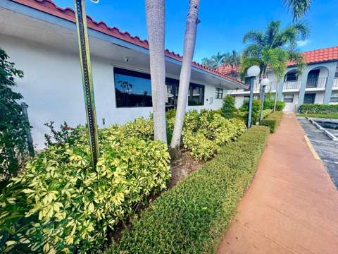 2161 W Woolbright Road #M202, Boynton Beach FL - photo 22 of 34