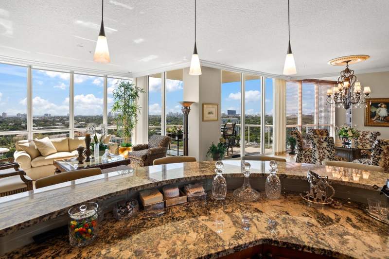 3 bedroom Condominium at 111 SE 8th Avenue #1501, Venezia, Fort Lauderdale — photo 2