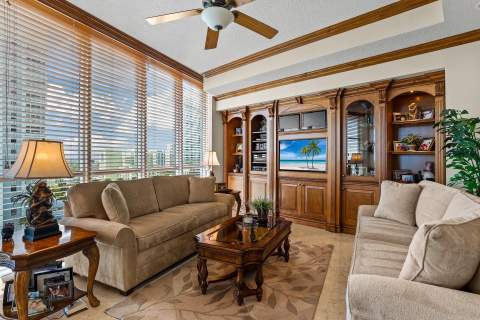 111 SE 8th Avenue #1501, Fort Lauderdale FL - photo 7 of 32