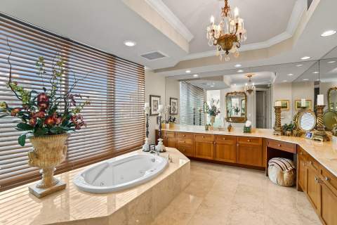 111 SE 8th Avenue #1501, Fort Lauderdale FL - photo 9 of 32