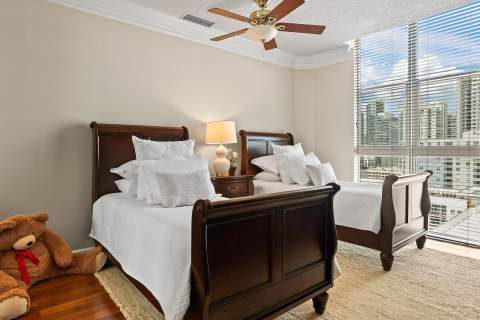 111 SE 8th Avenue #1501, Fort Lauderdale FL - photo 16 of 32