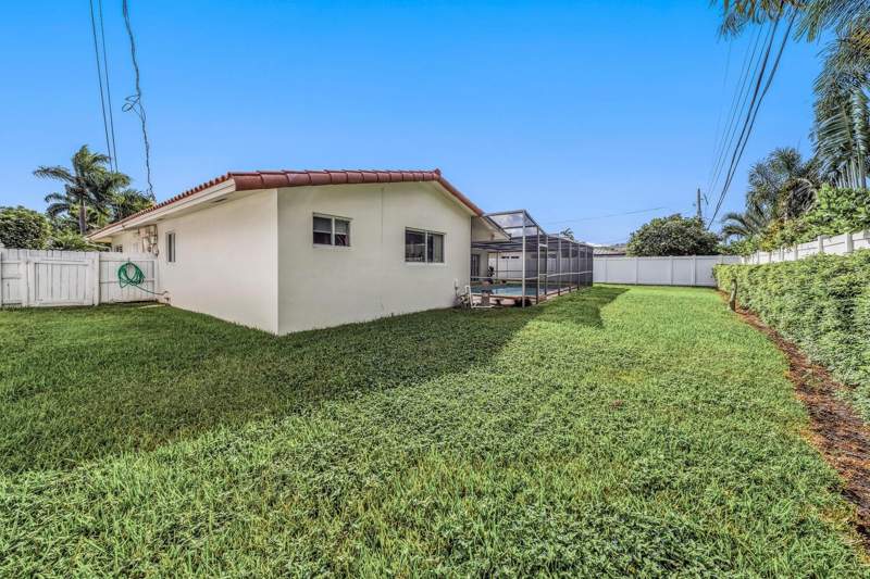 3 bedroom Single Family Residence at 4731 NE 29th Avenue, Golf Estates, Fort Lauderdale — photo 5
