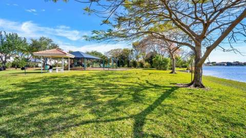 1106 SW 44th Way, Deerfield Beach FL - photo 19 of 21