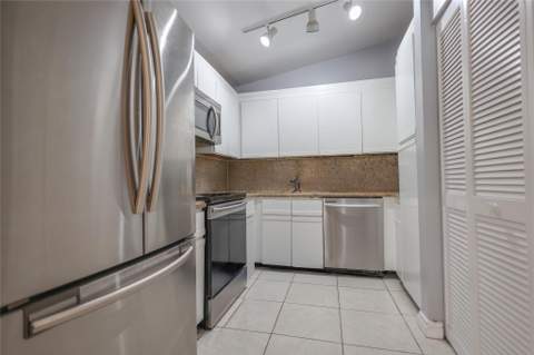 8725 Shadow Wood Boulevard #312, Coral Springs FL - photo 6 of 25