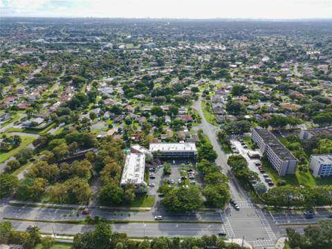 8725 Shadow Wood Boulevard #312, Coral Springs FL - photo 21 of 25