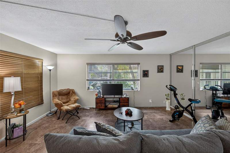 2 bedroom Condominium at 2901 NW 47th Terrace #245A, Lauderdale Oaks Condo, Lauderdale Lakes — photo 4
