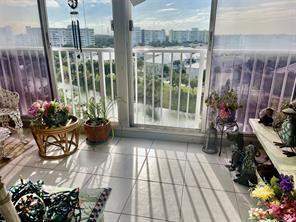 2 bedroom Condominium at 3850 Washington Street #810, Hillcrest, Hollywood — photo 5