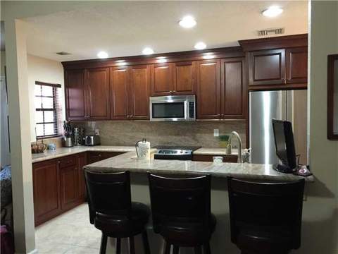 9215 W Sunrise Boulevard, Plantation FL - photo 6 of 13