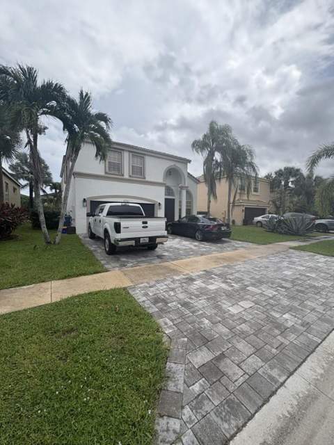 2761 Misty Oaks Circle, Royal Palm Beach FL - photo 17 of 30