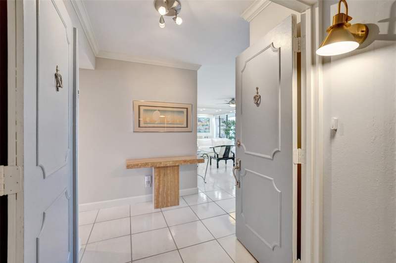 2 bedroom Condominium at 936 Intracoastal Drive #12c, Corinthian Condo, Fort Lauderdale — photo 4