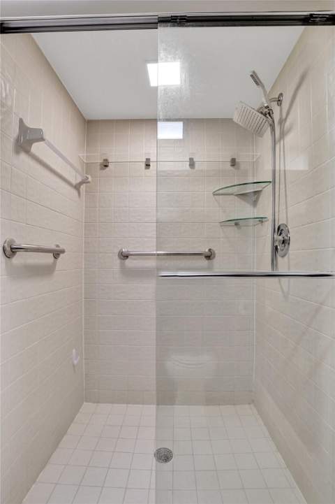 2334 S Cypress Bend Drive #304, Pompano Beach FL - photo 11 of 67