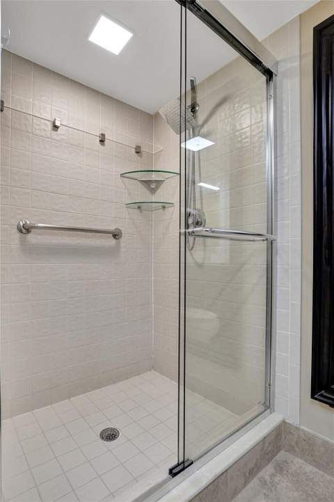 2334 S Cypress Bend Drive #304, Pompano Beach FL - photo 12 of 67