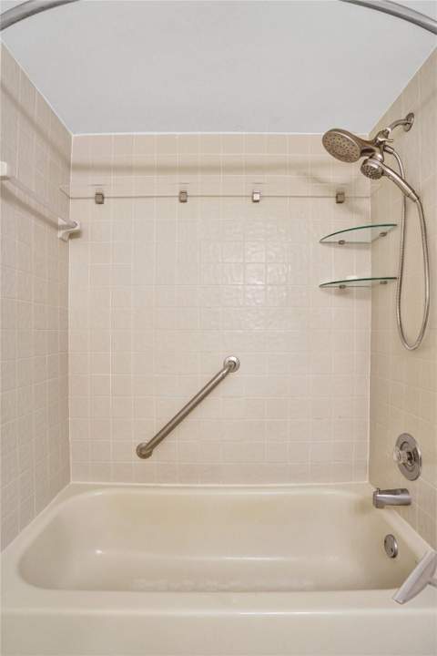 2334 S Cypress Bend Drive #304, Pompano Beach FL - photo 20 of 67
