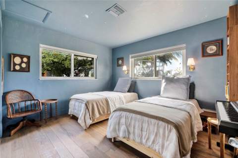 1034 SW 24th Avenue, Boynton Beach FL - photo 13 of 32