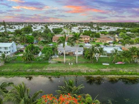 1034 SW 24th Avenue, Boynton Beach FL - photo 17 of 32