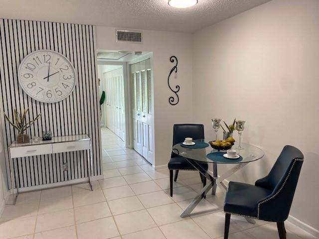 1 bedroom Condominium at 1011 Berkshire A #1011, Century Village/Berkshire, Deerfield Beach — photo 5