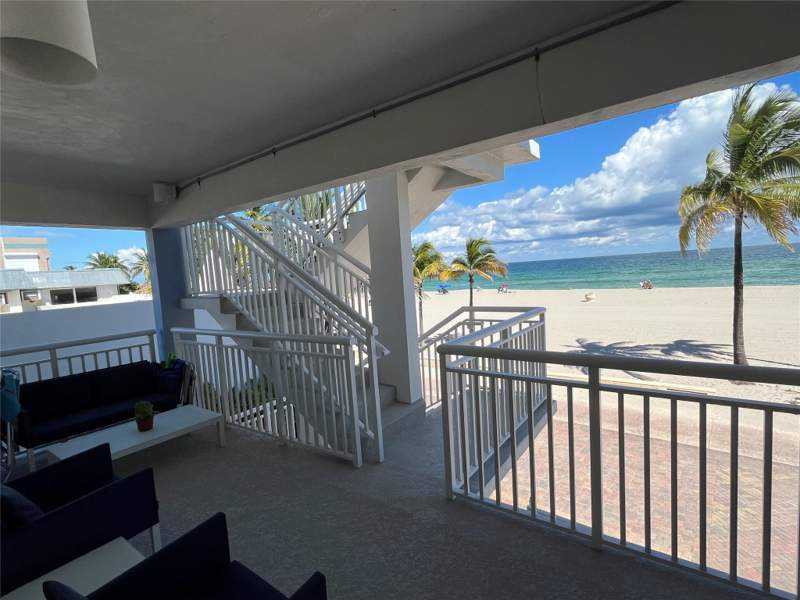 1 bedroom Stock Cooperative at 310 S Broadwalk #3b, Virginia St Co-Op, Hollywood — photo 4
