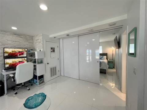 310 S Broadwalk #3b, Hollywood FL - photo 21 of 38