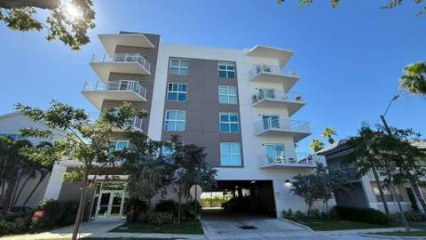 1938 Jackson Street #305, Hollywood FL - photo 15 of 16