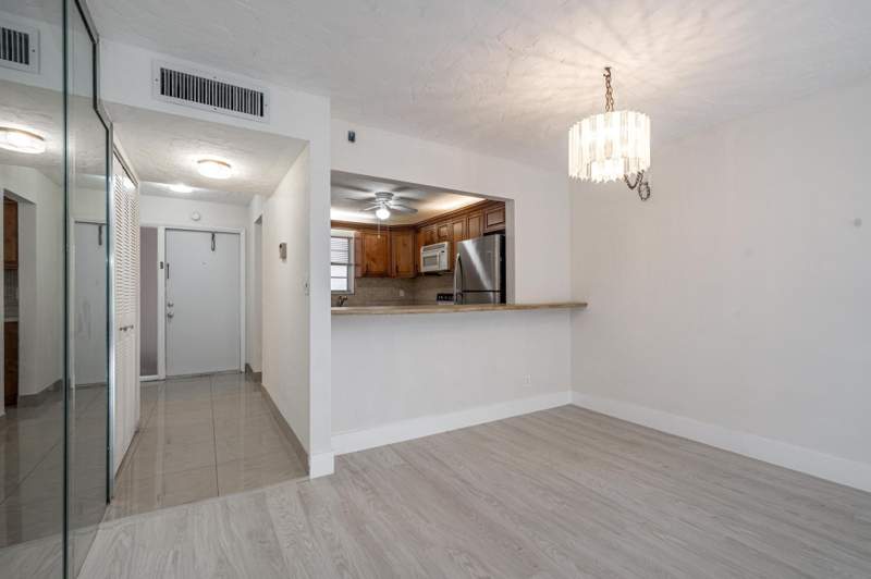 1 bedroom Condominium at 2551 Aragon Boulevard #406, Aragon, Sunrise — photo 3