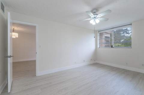 2551 Aragon Boulevard #406, Sunrise FL - photo 13 of 20